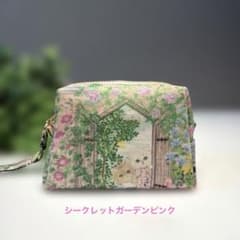 yukiemonユキエモン「シークレットガーデン」ミニミニポーチ - メルカリ
