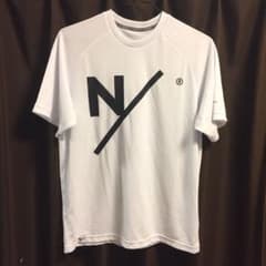 ニュートラルワークス NEUTRALWORKS. ビッグロゴTシャツのサムネイル