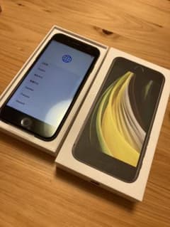 iPhone SE 第2世代 (SE2) ブラック 64 GBのサムネイル
