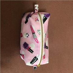 ポーチのサムネイル