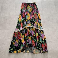 グッチ　ロングスカート　レーヨン　花柄　マキシ丈　40　黒　レース　フレア グッチ ロングスカート レーヨン 花柄 マキシ丈 40 黒 レース フレア