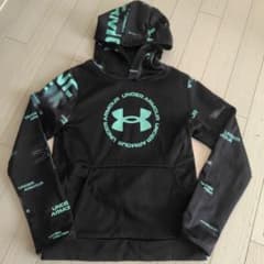 UNDER ARMOUR キッズパーカー 黒のサムネイル