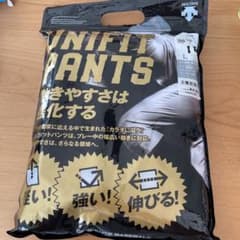 値引きしました。デサント　レギュラー　フィット　パンツ　試着のみのサムネイル