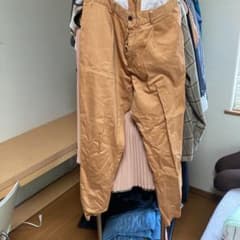 EMMA CLOTHES テーパードパンツのサムネイル