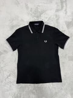 FRED PERRY ブラック ポロシャツ 半袖 - メルカリ