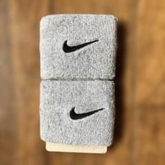 NIKE リストバンド グレー 2個セットのサムネイル