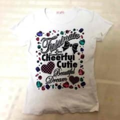 お洒落な白地Ｔシャツ 〜150〜のサムネイル