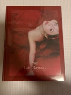 TWICE ナヨン Yes, I am Nayeon 1stPhotobookのサムネイル