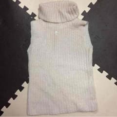 クレージュ ノースリーブ ハイネック服のサムネイル