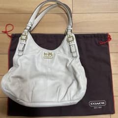 COACH ホワイト ショルダーバッグのサムネイル