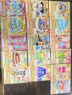 アイカツ 衣装カード 16枚セットのサムネイル