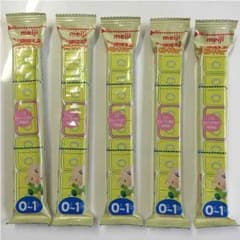 明治 ほほえみ らくらくキューブ 5本のサムネイル