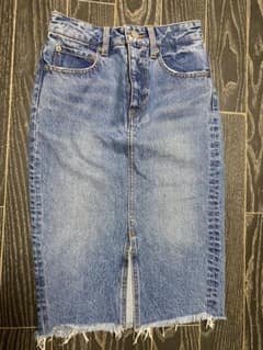 最終値下げ　AZUL BY MOUSSY デニムスカートのサムネイル