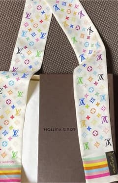 ルイヴィトン　バンドー　スカーフ　シルク　モノグラム　マルチカラー　ホワイト　白のサムネイル