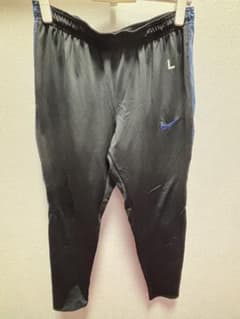 浦和レッズ 練習着 長ズボン 選手支給品 - メルカリ