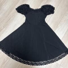 レース黒ワンピースのサムネイル
