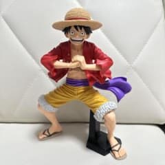 ワンピース モンキー・D・ルフィ フィギュアのサムネイル