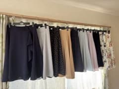 【10着まとめ売り】Mサイズ　ひざ丈スカートのサムネイル