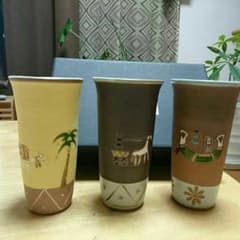 ☆新品未使用☆有田焼☆キャメルフイーズカップ3P☆のサムネイル