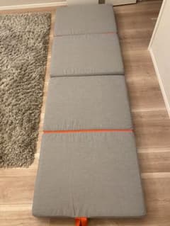 IKEA スレクト　折りたたみマットレス　ソファのサムネイル