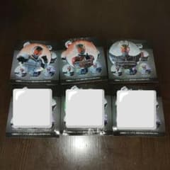 仮面ライダーブラインド缶バッチ3種のサムネイル