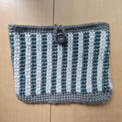 ハンドメイド 手編み 小物入れストライプ柄のサムネイル