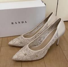 〈美品〉RANDA パンプス ホワイト系 23.5cmのサムネイル