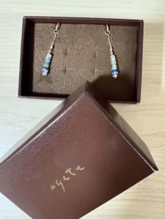 agete K10ローマンガラスピアスチャーム - メルカリ