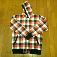値下げ！ジップつきのパーカーのサムネイル