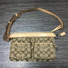 （期間限定値下げ中）COACH ウエストポーチのサムネイル
