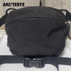 美品 ARC'TERYX ボディバッグ 廃盤 マカ2 初期限定モデル ナイロン
