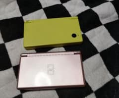 ジャンク品　Nintendo　DS 　本体　2個のサムネイル