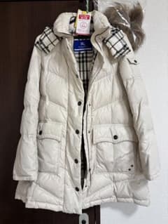 Burberry Blue Label ダウンジャケット レディース 38 - メルカリ