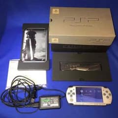 【佳希打川様専用】PSP 2000 FFVII 10th Anniversaryのサムネイル