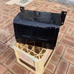 いすゞエルフ純正　工具箱のサムネイル