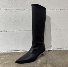 ph7+初のロングブーツのサムネイル