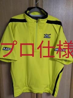 ゴルフウェアのサムネイル