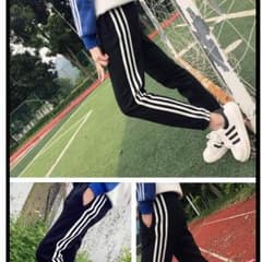 【adidasもどき】長ズボン 正規品ではありません。のサムネイル