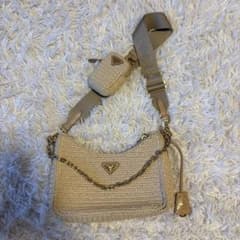 値下げしました☺︎PRADA Re-Edition 2005 クロシェ バッグ | Mercari