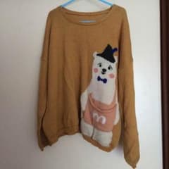 くまのニットのサムネイル