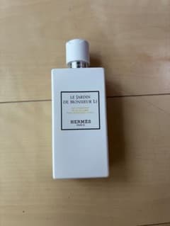 HERMES 李氏の庭 モイスチャライジング ボディローションのサムネイル