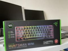 ほぼ未使用！Razer HUNTSMAN MINI 日本語配列　キーボードのサムネイル
