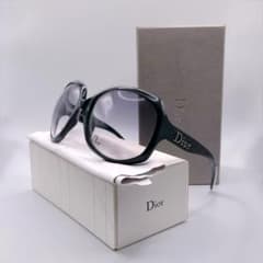 DIOR GLOSSY 1 サングラス オーバーサイズ ブラック 人気 定番 DIOR GLOSSY 1 サングラス オーバーサイズ ブラック 人気 定番 - メルカリ