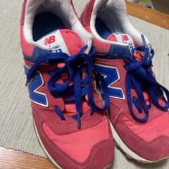激安　ニューバランス スニーカー US8.5 日本サイズ26.5㎝のサムネイル