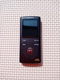 SONY　ウォークマン　NW-E052 2GB　ジャンク品のサムネイル