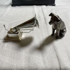 ビクターニッパー　シルバー Victor犬 蓄音機 セット ビクターニッパー シルバー Victor犬 蓄音機 セット - メルカリ