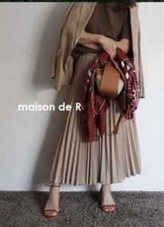 メゾンドアール  maison de Rプリーツスカート　ミモレ丈のサムネイル