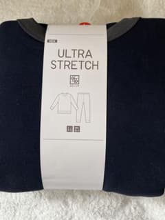UNIQLO ウルトラストレッチセット　長袖Lのサムネイル