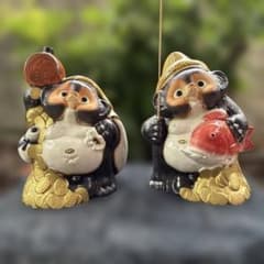 しがらき焼 たぬき ２体 (招福二福神) (Used Item) しがらき焼 たぬき 2体 (招福二福神) (Used Item) - メルカリ