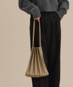カヌレバッグのサムネイル